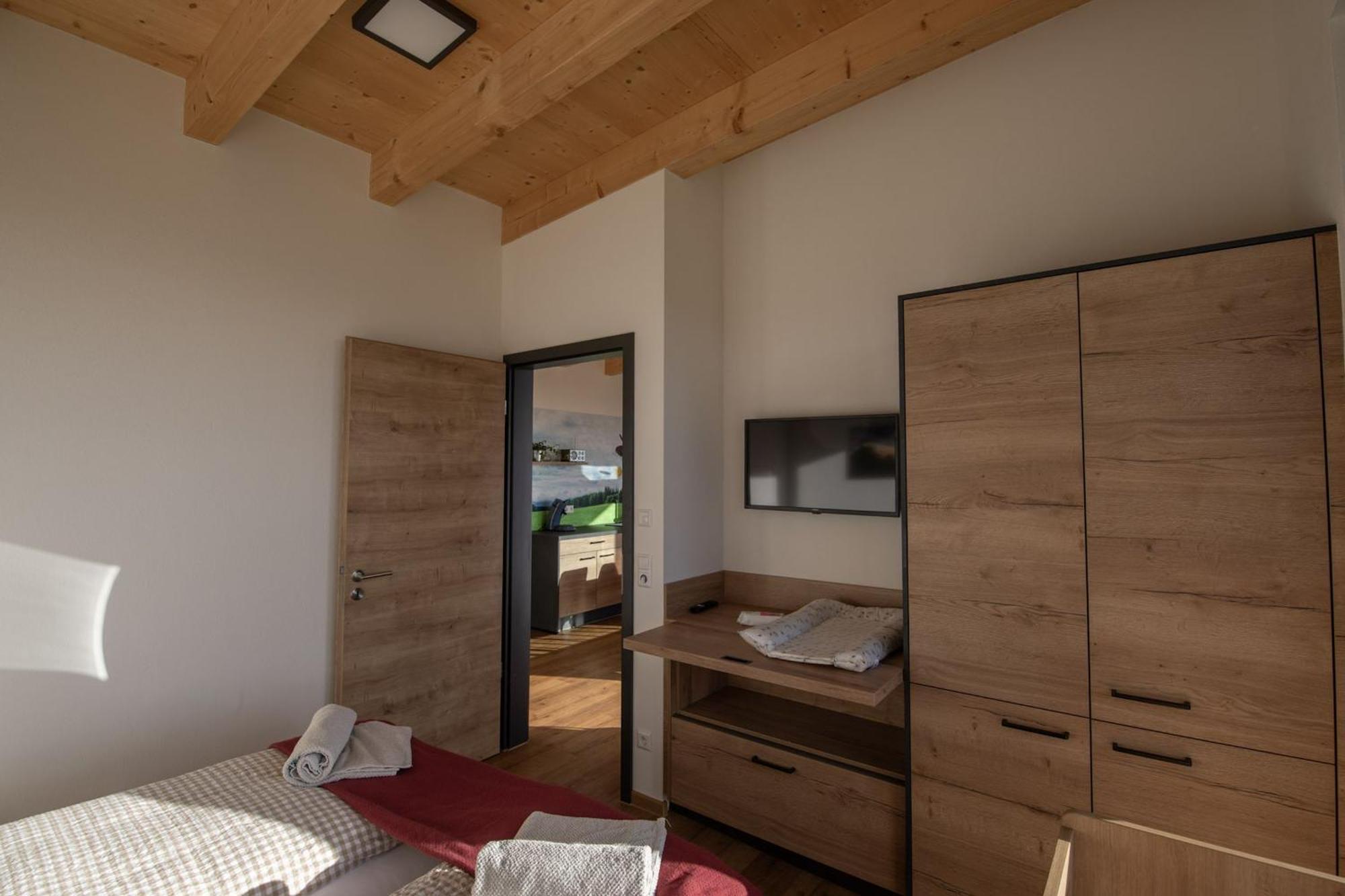 An Webers Stoag Vila Geisingen Exterior foto